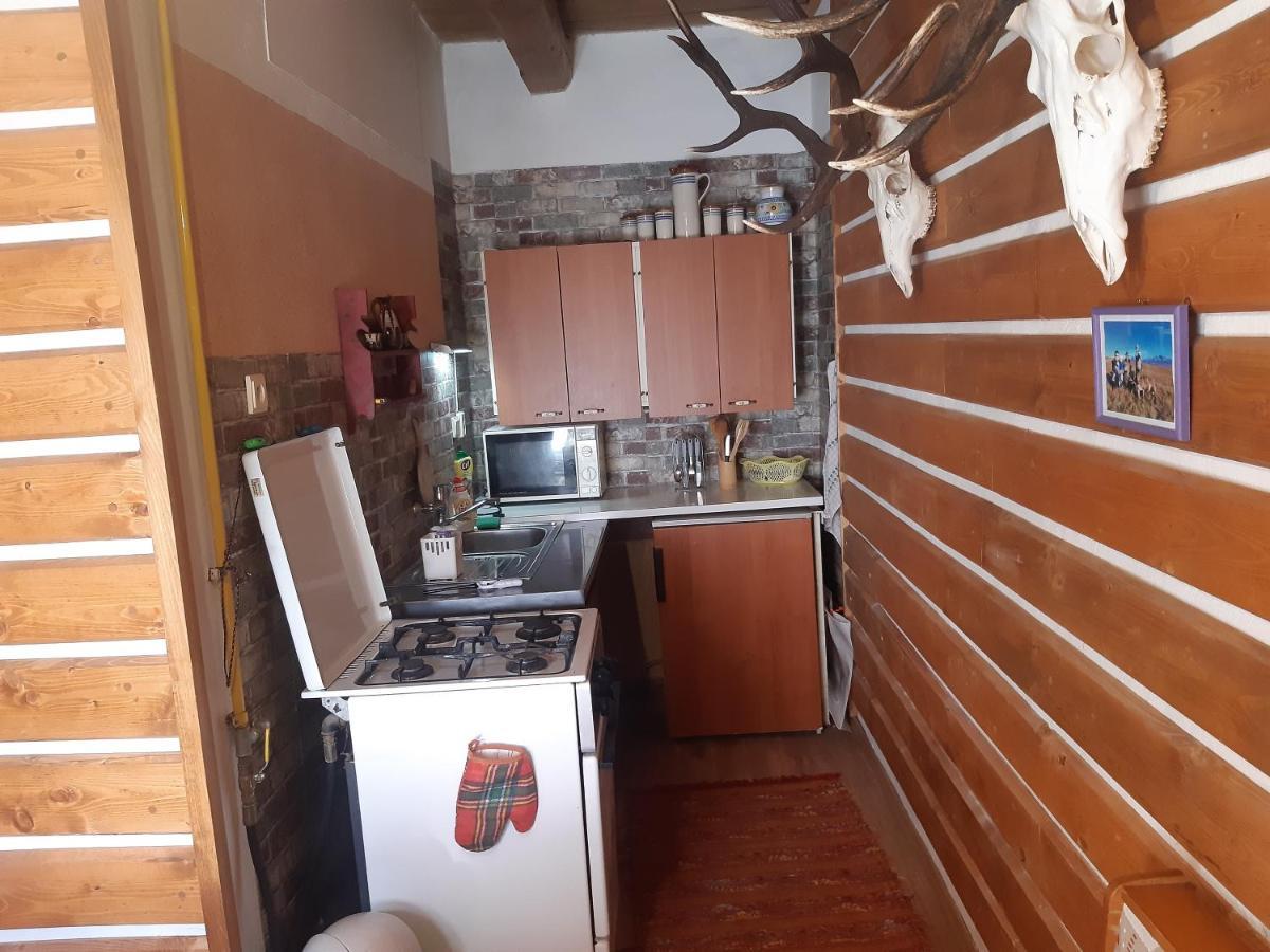 Apartment Romanticka Chalupa Štrba Exteriör bild