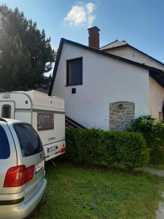Apartment Romanticka Chalupa Štrba Exteriör bild